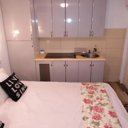 Excellency Aparthotel *