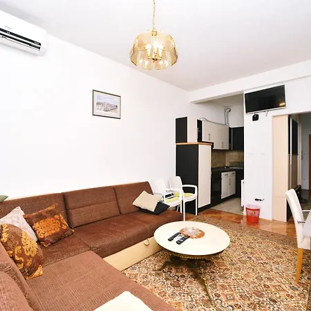 Excellency Aparthotel *